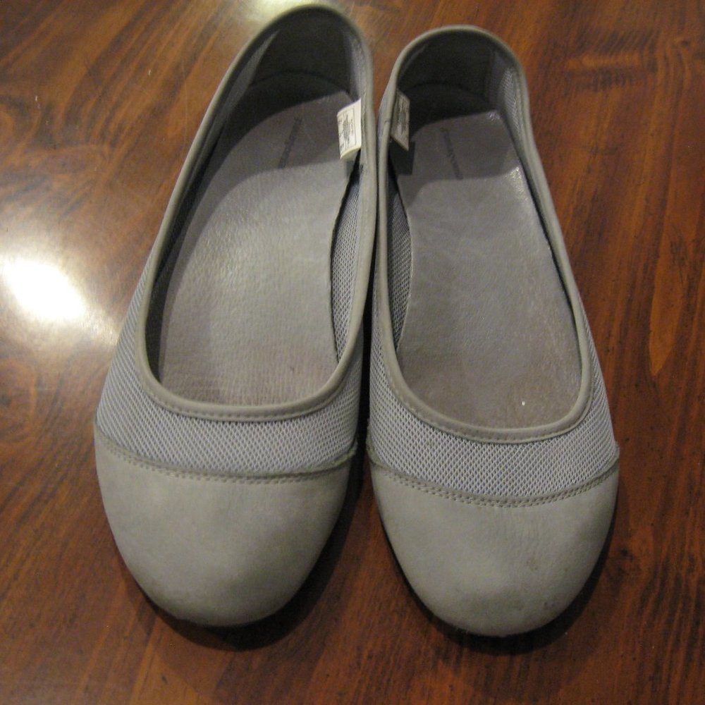 Patagonia Feather Gray Ballet Flats Women's Size 9.5 Shoes